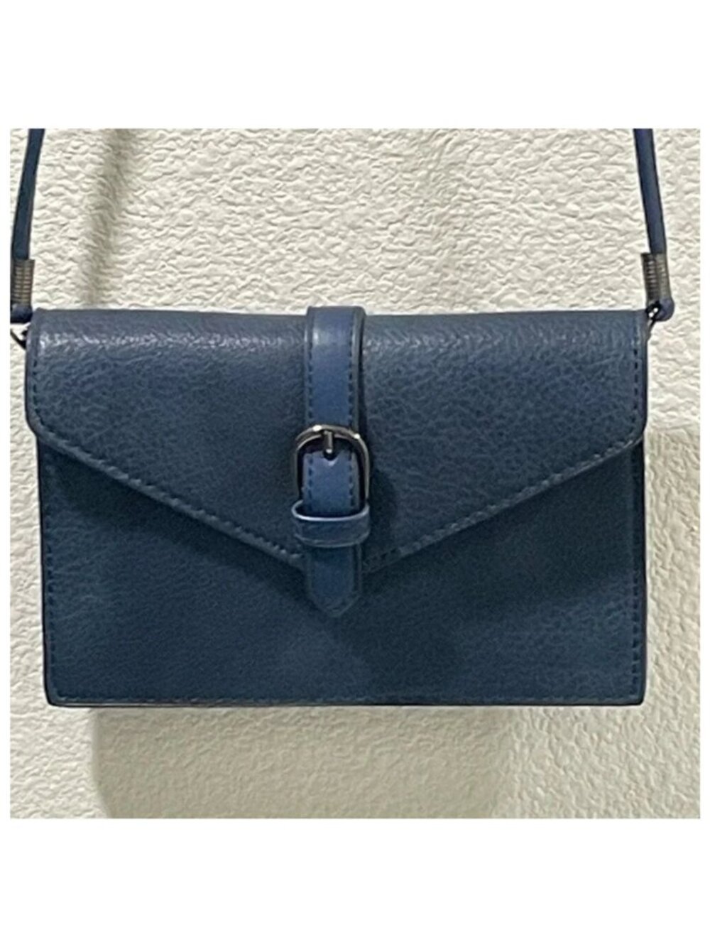 Sondra Roberts Navy Textured Vegan Leather Envelope Crossbody Clutch Bag NWOT